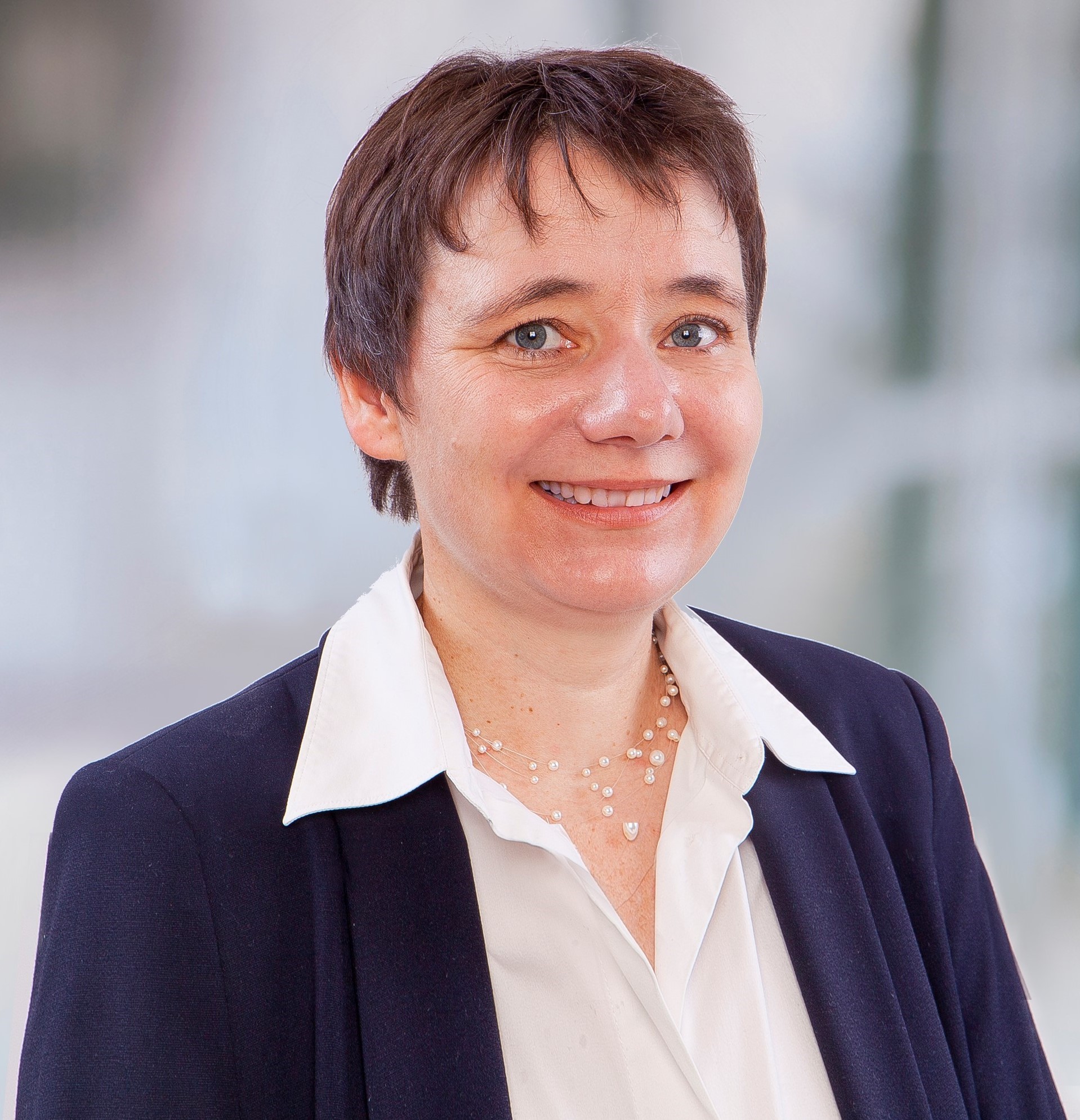 Dr. Kerstin Hermuth-Kleinschmidt